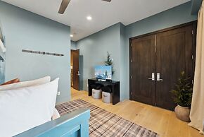 Lux Ski Haus at Canyons Village by Park City Vacations