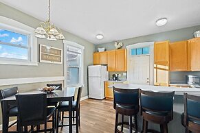 Indy Stadium Villas 710