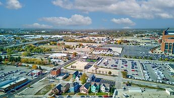 Indy Stadium Villas 710