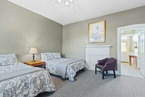 Indy Stadium Villas 710