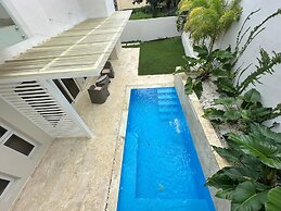 Luxury Villa-Sunny BlueSky W/Ocean-Mtn View