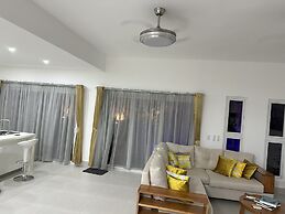 Luxury Villa-Sunny BlueSky W/Ocean-Mtn View