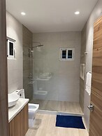 Luxury Villa-Sunny BlueSky W/Ocean-Mtn View