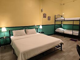 During Moonshine Hostel Samyan