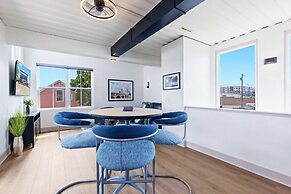 Indy Stadium Villas 711 T