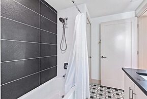 Indy Stadium Villas 711 T