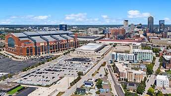 Indy Stadium Villas 711 L