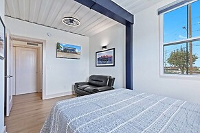 Indy Stadium Villas 711 L