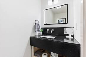 Indy Stadium Villas 711 L