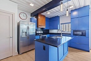 Indy Stadium Villas 711 L