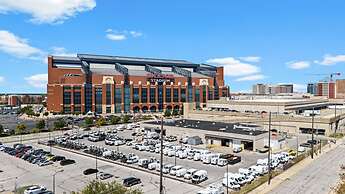 Indy Stadium Villas 711 L