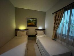 OYO 94442 Jebres Inn