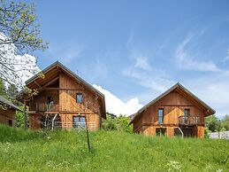 Chalet Retreat Near Slopes