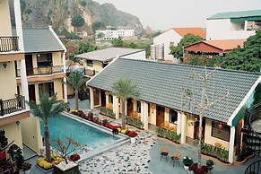 Tam Coc Center Luxury Hotel & Villa