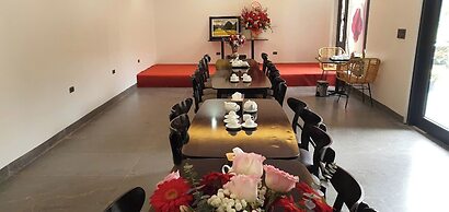 Tam Coc Center Luxury Hotel & Villa