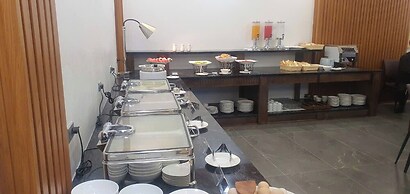 Tam Coc Center Luxury Hotel & Villa