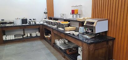 Tam Coc Center Luxury Hotel & Villa