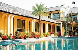 Tam Coc Center Luxury Hotel & Villa