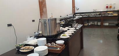 Tam Coc Center Luxury Hotel & Villa