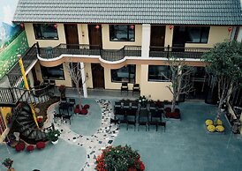 Tam Coc Center Luxury Hotel & Villa