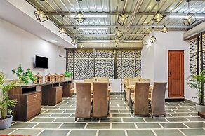 Treebo Elegant Palace