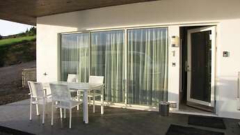 Halllandsnes Apartments