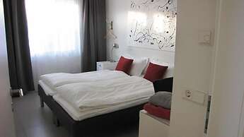 Halllandsnes Apartments