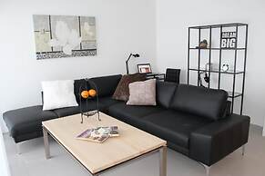 Halllandsnes Apartments