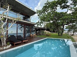 Vows Villa Beachfront