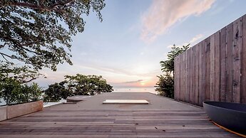 Vows Villa Beachfront