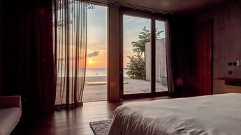 Vows Villa Beachfront