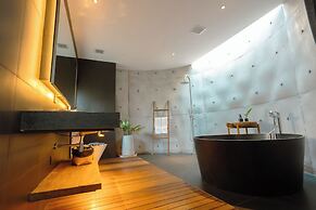 Vows Villa Beachfront