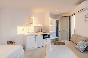 Blu Dot Tinos by TinosHost