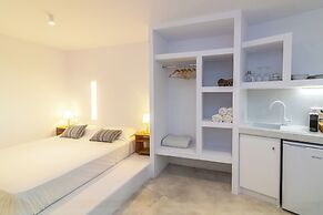 Blu Dot Tinos by TinosHost