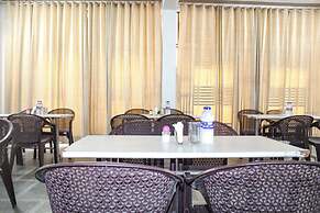 Hotel Dolphin Near IGI Airport