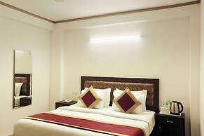 Hotel Dolphin Near IGI Airport