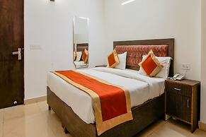 Hotel Dolphin Near IGI Airport