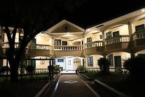 La Planta Hotel and Restaurant