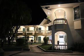 La Planta Hotel and Restaurant