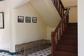 La Planta Hotel and Restaurant