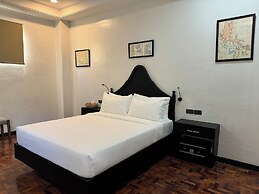 La Planta Hotel and Restaurant