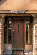 The Threshing Barn-Stunning 5 BD Retreat