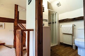 The Threshing Barn-Stunning 5 BD Retreat