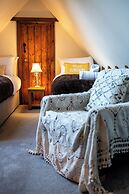 The Threshing Barn-Stunning 5 BD Retreat