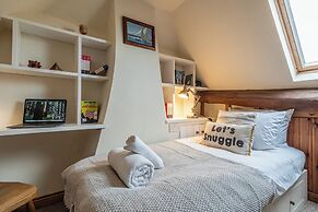 The Threshing Barn-Stunning 5 BD Retreat