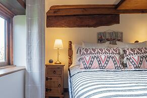 The Threshing Barn-Stunning 5 BD Retreat