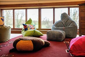 The Threshing Barn-Stunning 5 BD Retreat