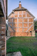 The Threshing Barn-Stunning 5 BD Retreat