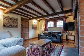 The Threshing Barn-Stunning 5 BD Retreat