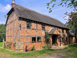 The Threshing Barn-Stunning 5 BD Retreat